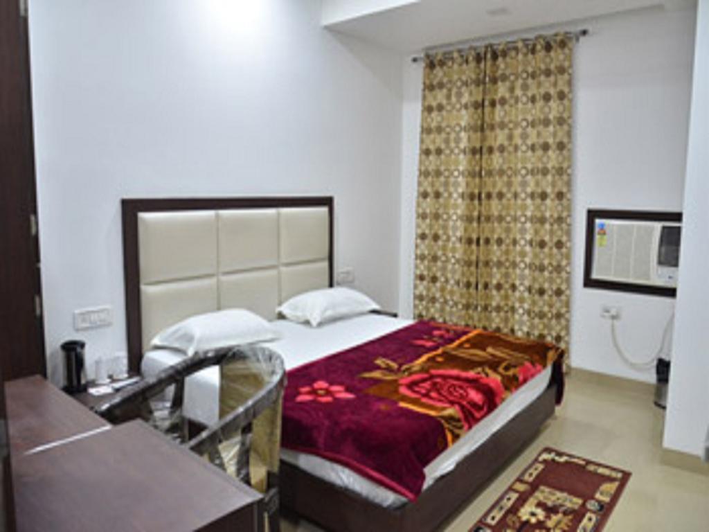 Hotel Popular Amritsar Ruang foto