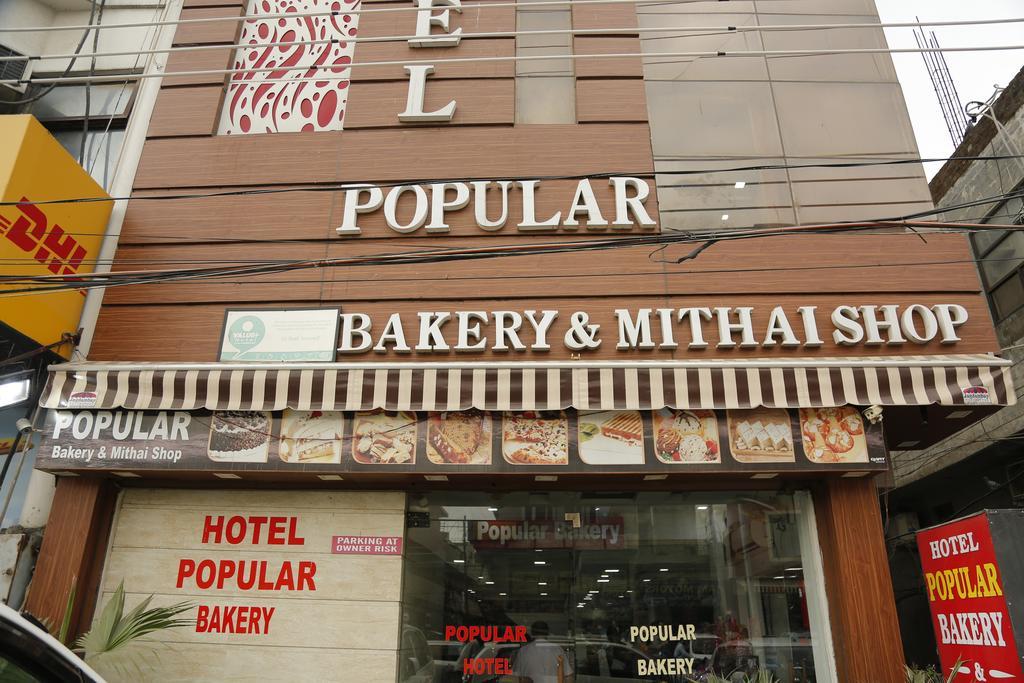 Hotel Popular Amritsar Bagian luar foto